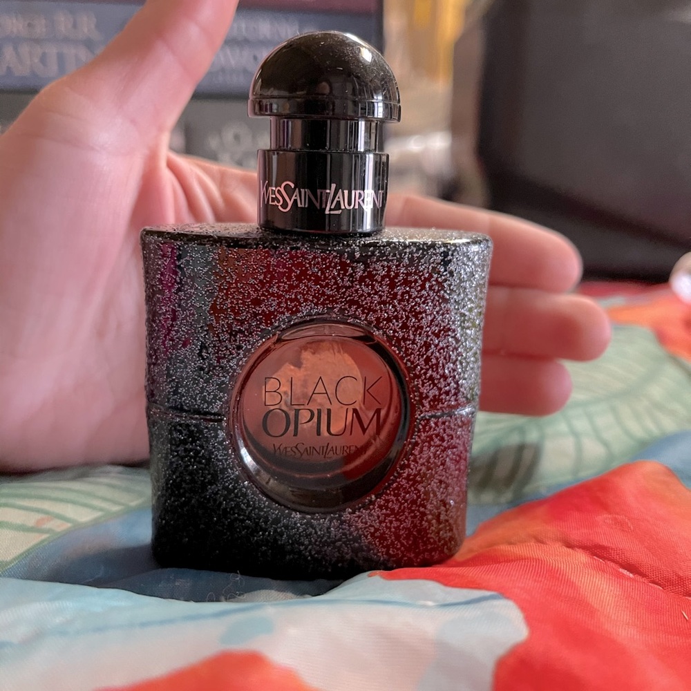 YSL black opium